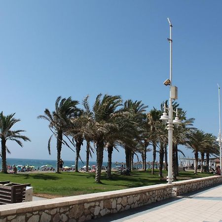 Frente Al Mar Apartment Malaga Bagian luar foto