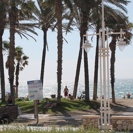 Frente Al Mar Apartment Malaga Bagian luar foto
