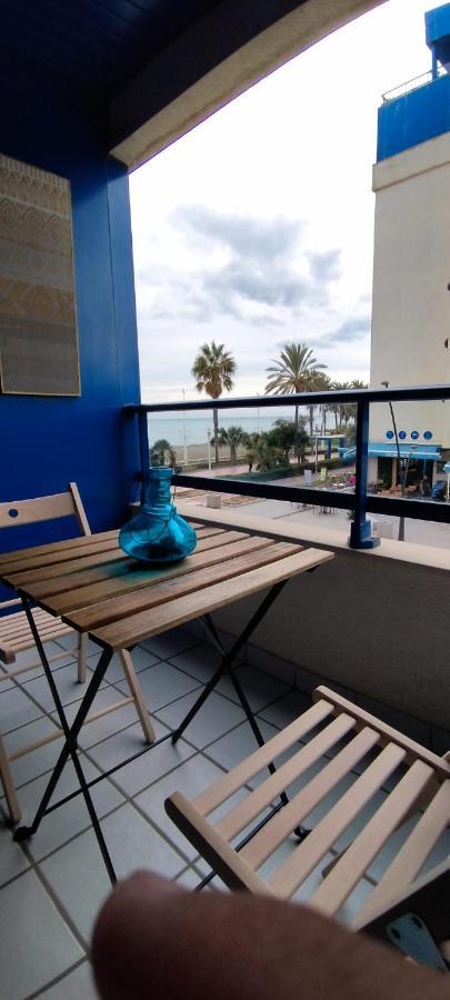Frente Al Mar Apartment Malaga Bagian luar foto