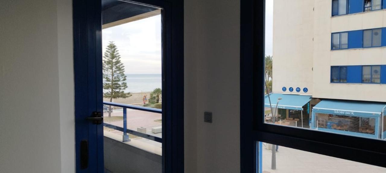 Frente Al Mar Apartment Malaga Bagian luar foto